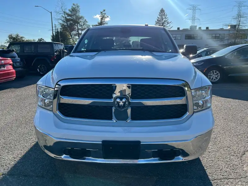 2023 RAM 1500 Classic, biela, 63 392 km, dovoz Kanada — foto 8 z 12