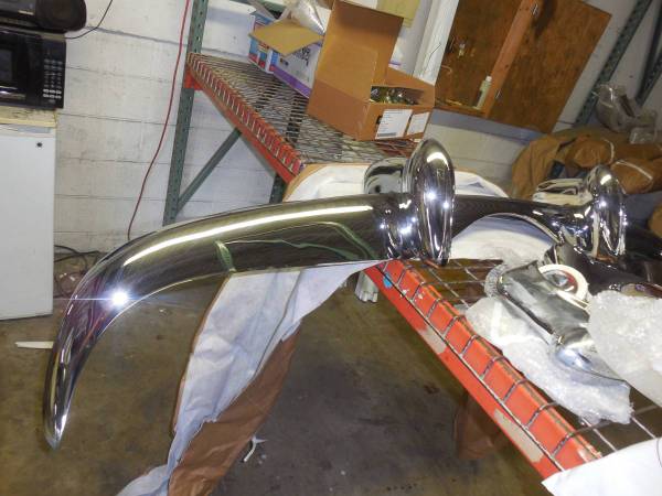 Replated OE přední nárazník 1947 Cadillac (3) pieces, dovoz USA — foto 1