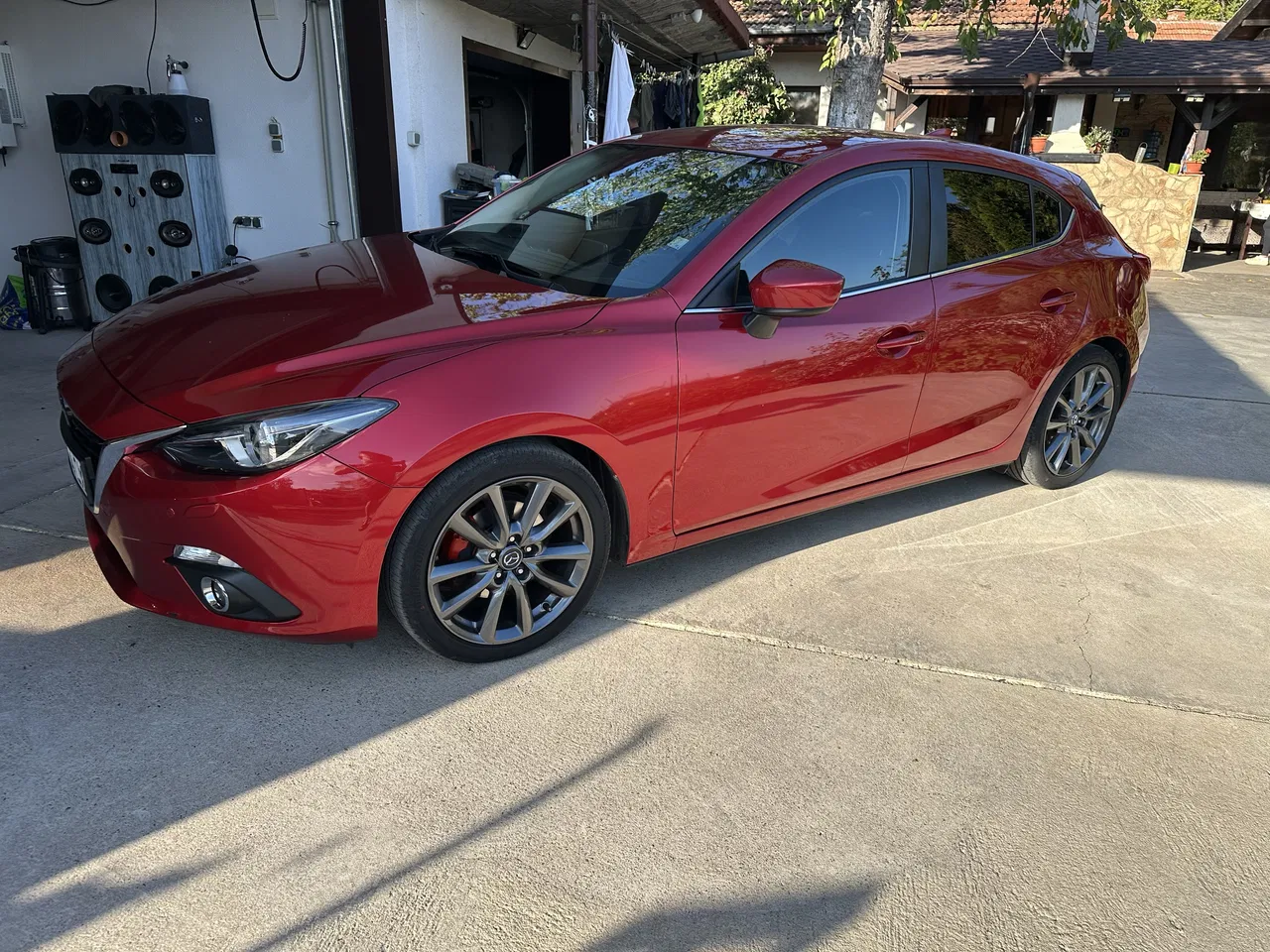 2017 Mazda 3, 80 000 km, Bulharsko — foto 1
