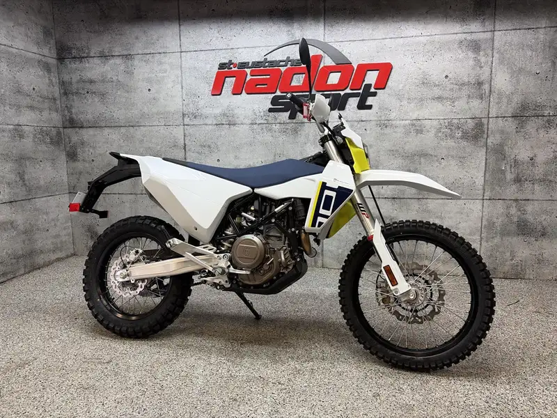 2027 Husqvarna 701 Enduro, 0 km, dovoz Kanada — foto 2 z 7
