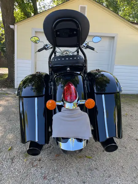 2019 Indian Motorcycles Springfield Touring, čierna, 45 281 km, dovoz Kanada — foto 4 z 5