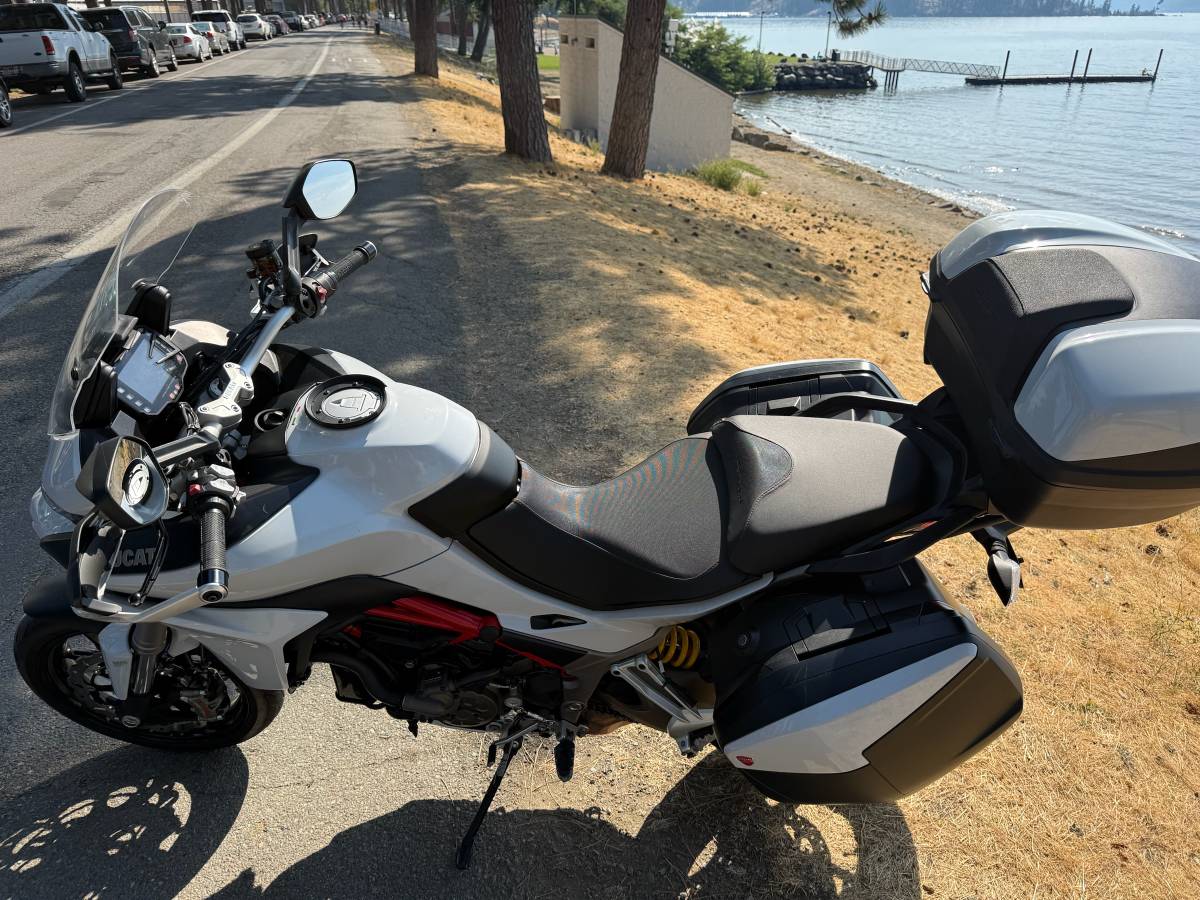 2016 Ducati, dovoz USA — foto 3 z 12