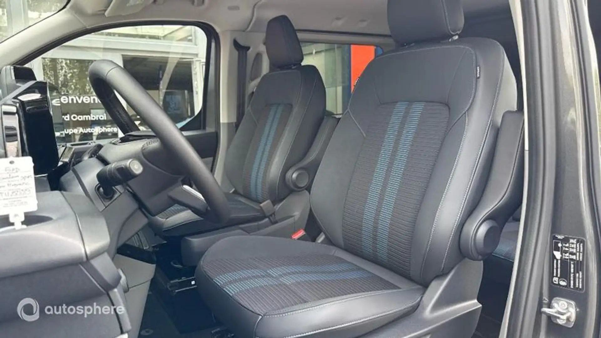2026 Ford Transit Custom, 10 km, Francúzsko — foto 12 z 12