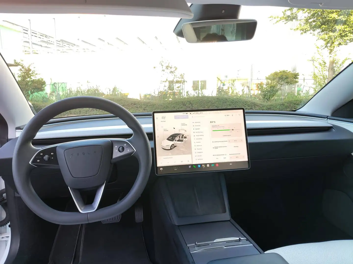 2025 Tesla Model 3, 53 500 km, Holandsko — foto 8 z 9