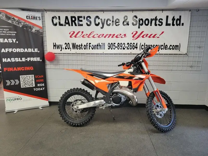 2025 KTM 300 XC, dovoz Kanada — foto 1