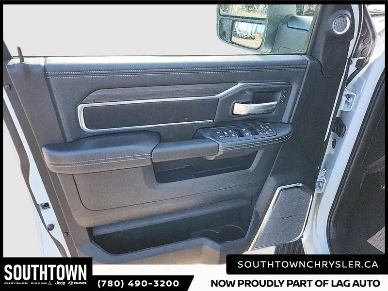 2026 RAM 2500 LARAMIE, biela, 0 km, dovoz Kanada — foto 11 z 12