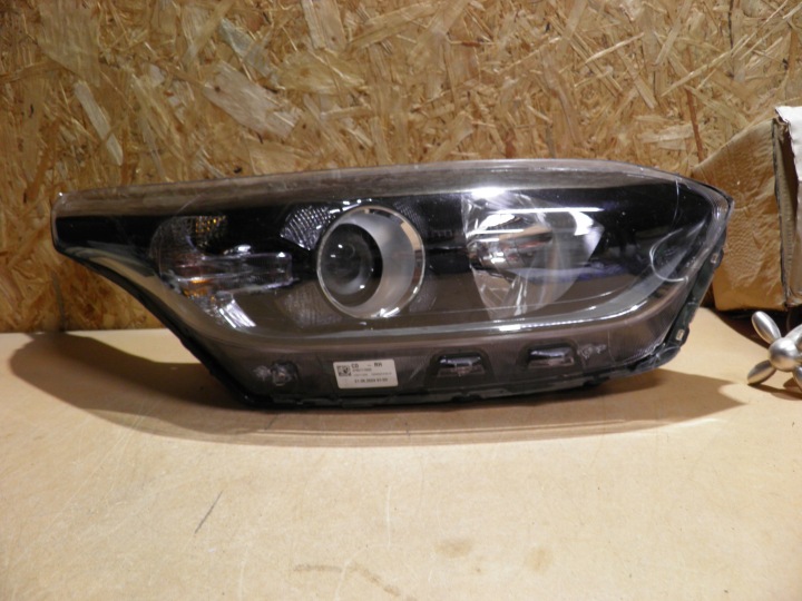 Kia Ceed Iii 3 světlomet přední pravá Soczewka H7 Europa 92102j7051, Skladom v EÚ — foto 1