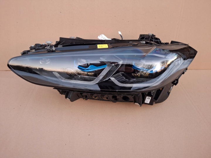 BMW G22 G80 G83 M4 4 kompletní světlomet Laser komplet levý i pravý Black Shadow 8084891-05 Eu, čierna, Skladom v EÚ — foto 1