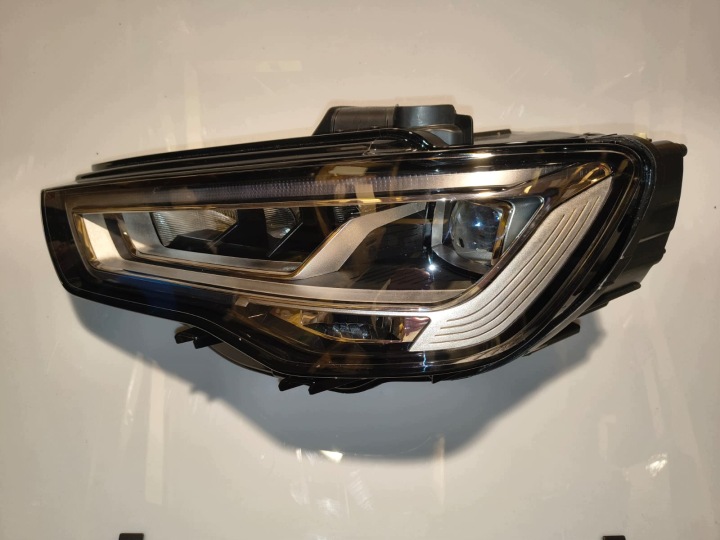 AUDI A6 C8 MATRIX světlomet full led přední levá, Skladom v EÚ — foto 1