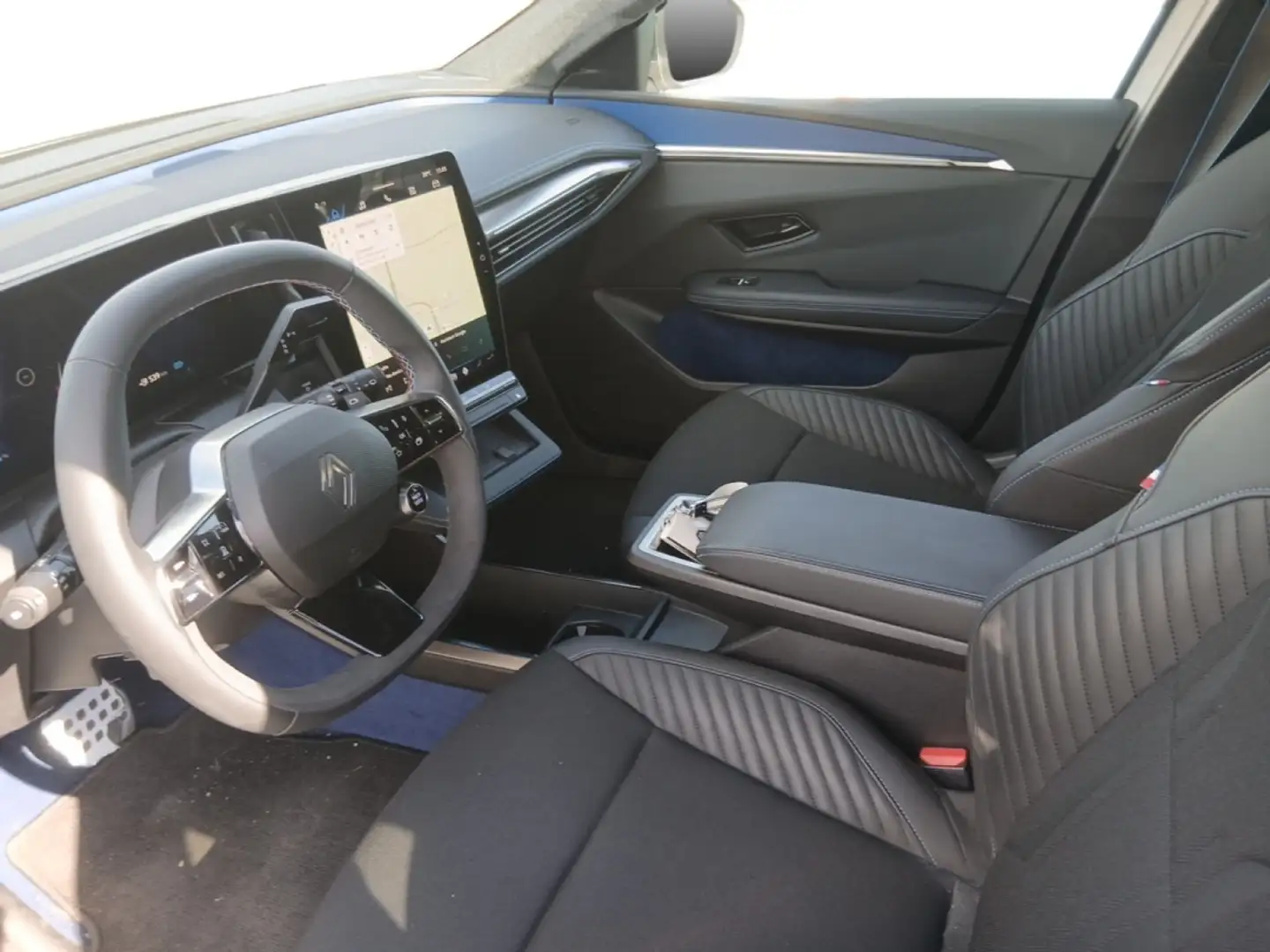 2026 Renault Scenic, 19 000 km, Luxembursko — foto 9 z 10