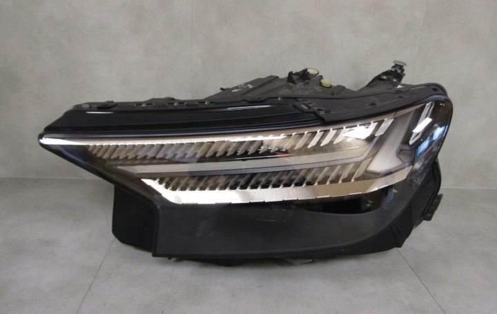 světlomet přední Audi Q4 E-tron E Tron FULL LED Matrix 21- levá 89a941035, Skladom v EÚ — foto 1