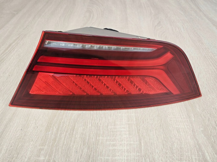 originál světlomet pravý zadní LED Matrix Audi A7 C7 facelift 4g8945096h 34km Europ, Skladom v EÚ — foto 1