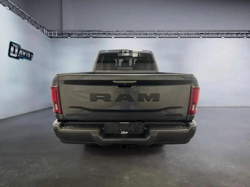 2027 RAM 2500 Laramie, sivá, 0 km, dovoz Kanada — foto 6 z 12