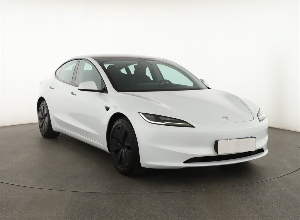 2024 Tesla, 153 598 km, Česko — foto 1