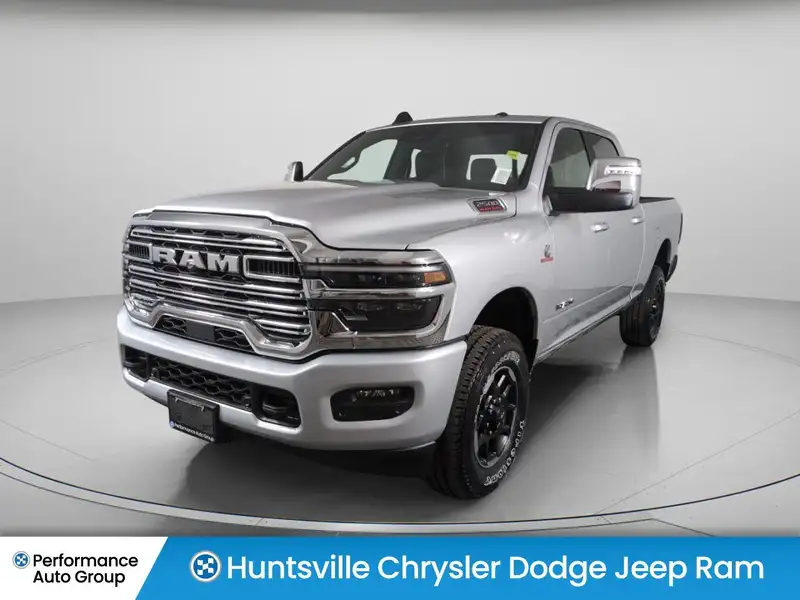 2027 RAM 2500 Laramie, strieborná, dovoz Kanada — foto 1