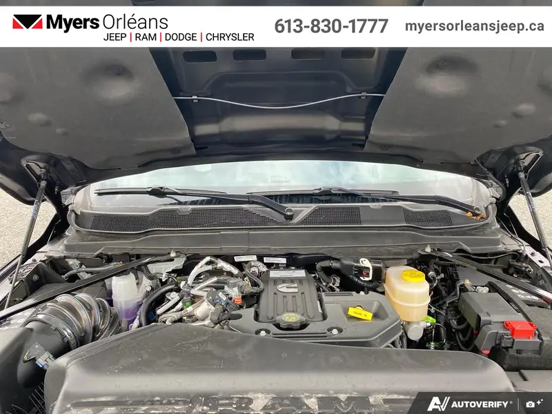 2027 RAM 2500 Limited, biela, 0 km, dovoz Kanada — foto 11 z 12