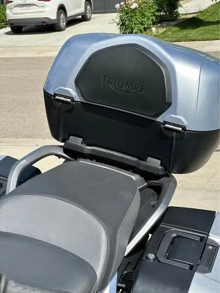 2015 Triumph Trophy, strieborná, 86 000 km, dovoz Kanada — foto 12 z 12