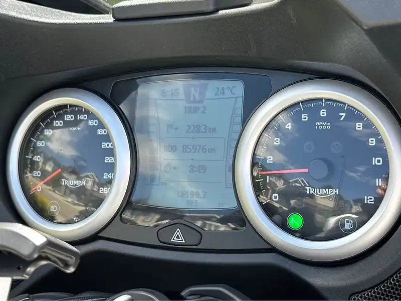 2015 Triumph Trophy, strieborná, 86 000 km, dovoz Kanada — foto 6 z 12