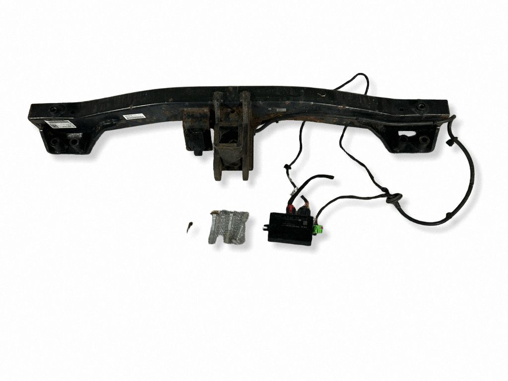 Porsche Cayenne (92A) Tow bar sada 7P0803881B, Skladom v EÚ — foto 1
