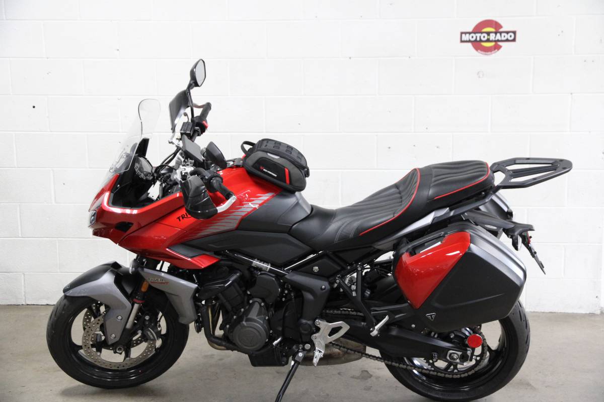 2023 Triumph, dovoz USA — foto 2 z 12