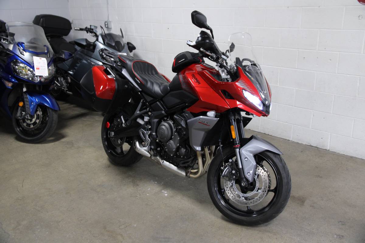 2023 Triumph, dovoz USA — foto 5 z 12