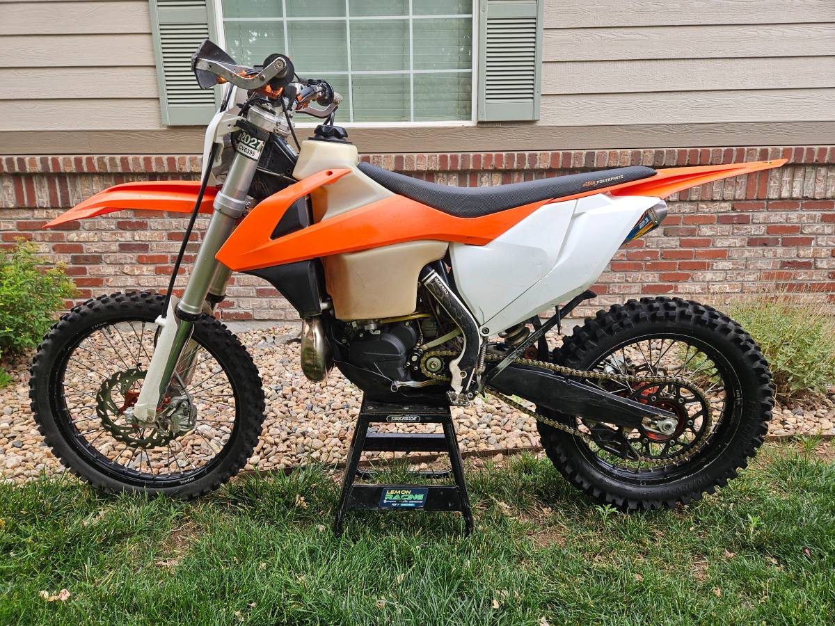 2017 KTM, dovoz USA — foto 2 z 12