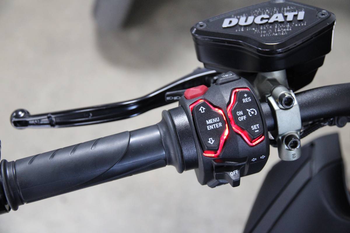 2022 Ducati, dovoz USA — foto 6 z 12
