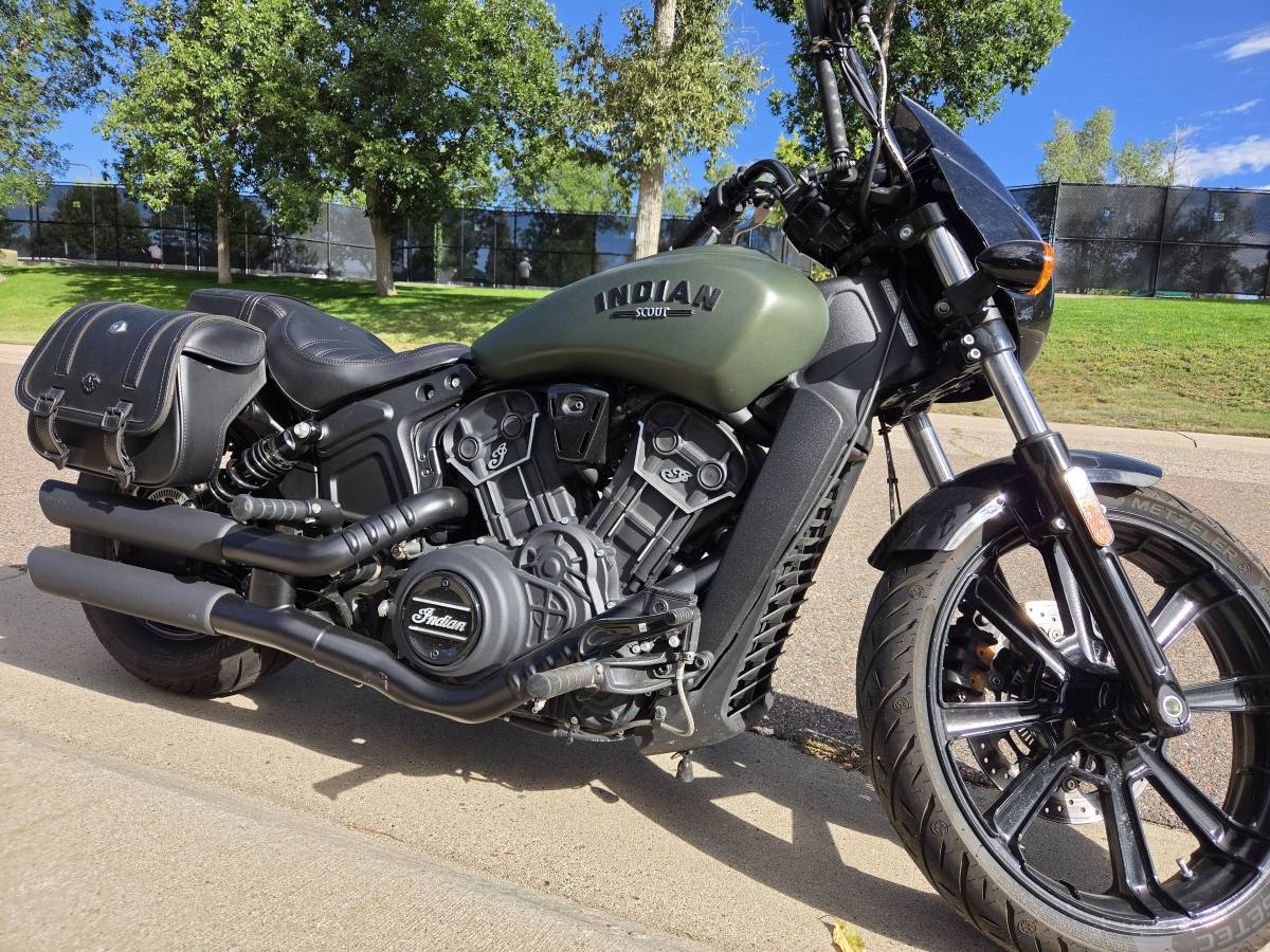 2023 Indian, dovoz USA — foto 1
