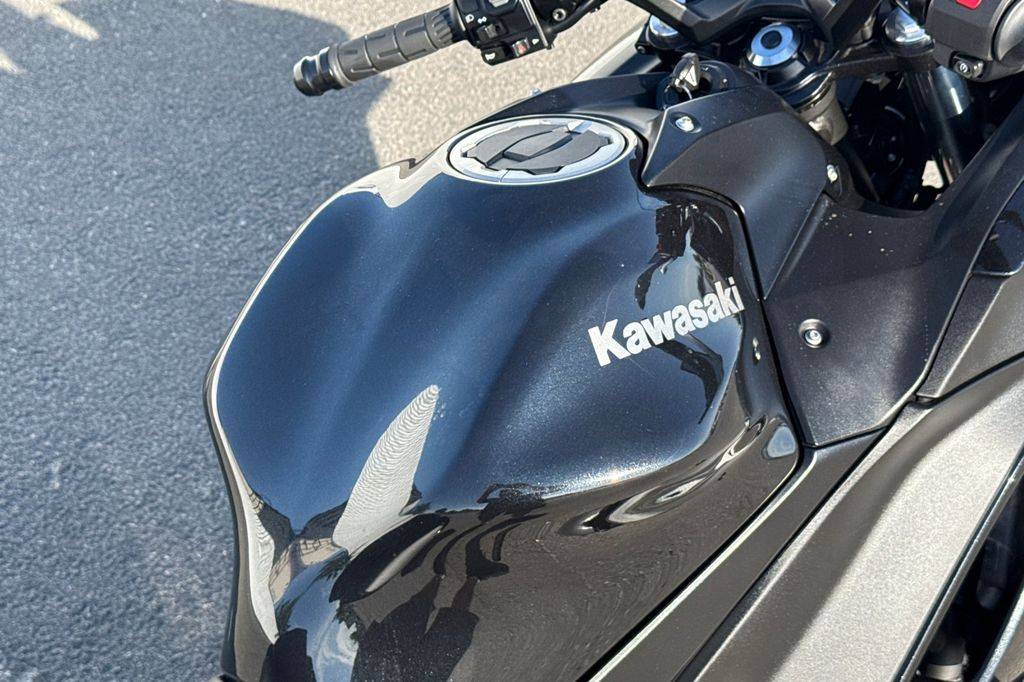 2025 Kawasaki, dovoz USA — foto 12 z 12