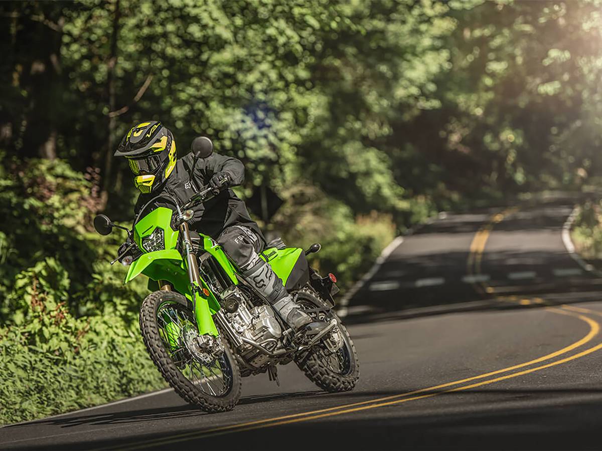 2025 Kawasaki, dovoz USA — foto 4 z 7