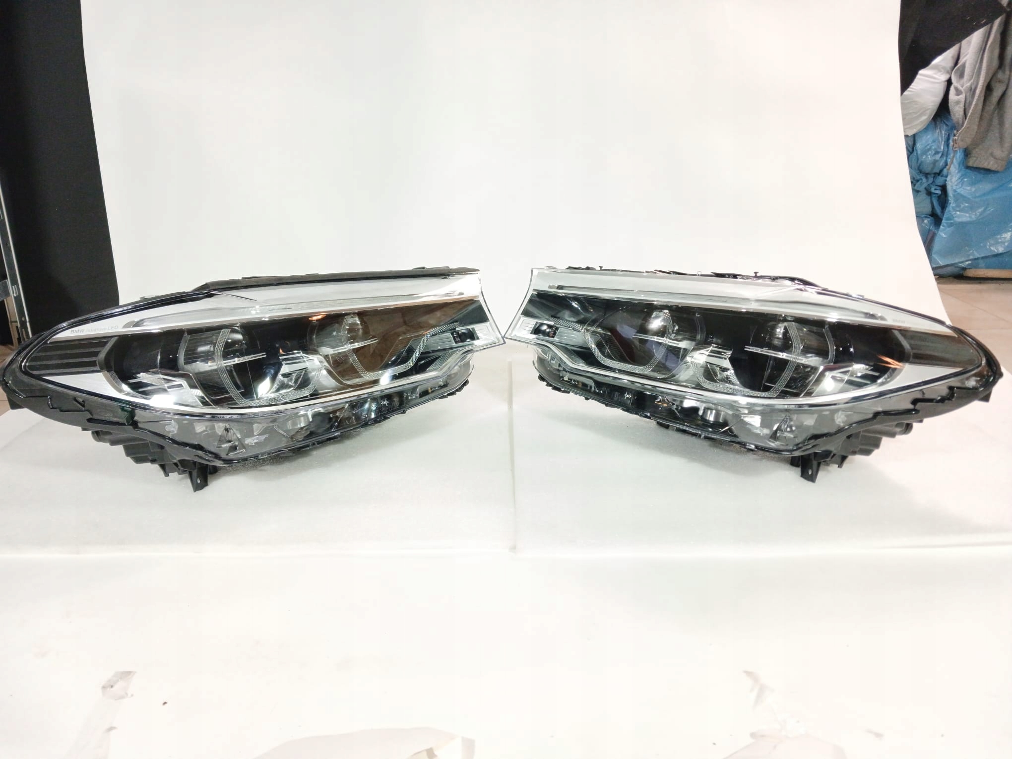 BMW 5 G30 G31 světlomety světlomet přední Adaptive LED komplet levý i pravý 2017-20, Skladom v EÚ — foto 1