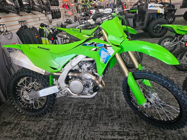 2026 Kawasaki, dovoz USA — foto 1