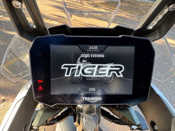 2022 Triumph, dovoz USA — foto 9 z 12