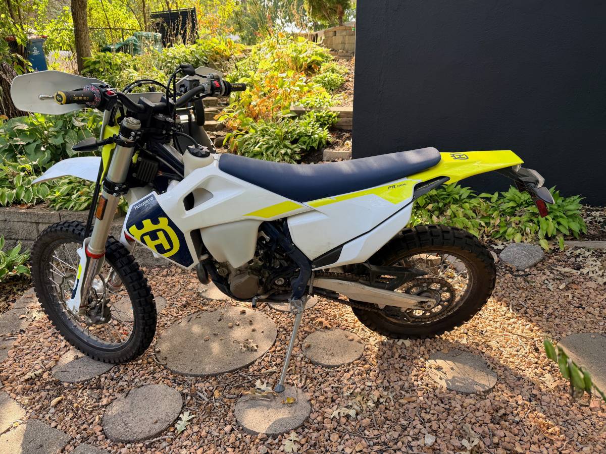 2023 Husqvarna, dovoz USA — foto 1