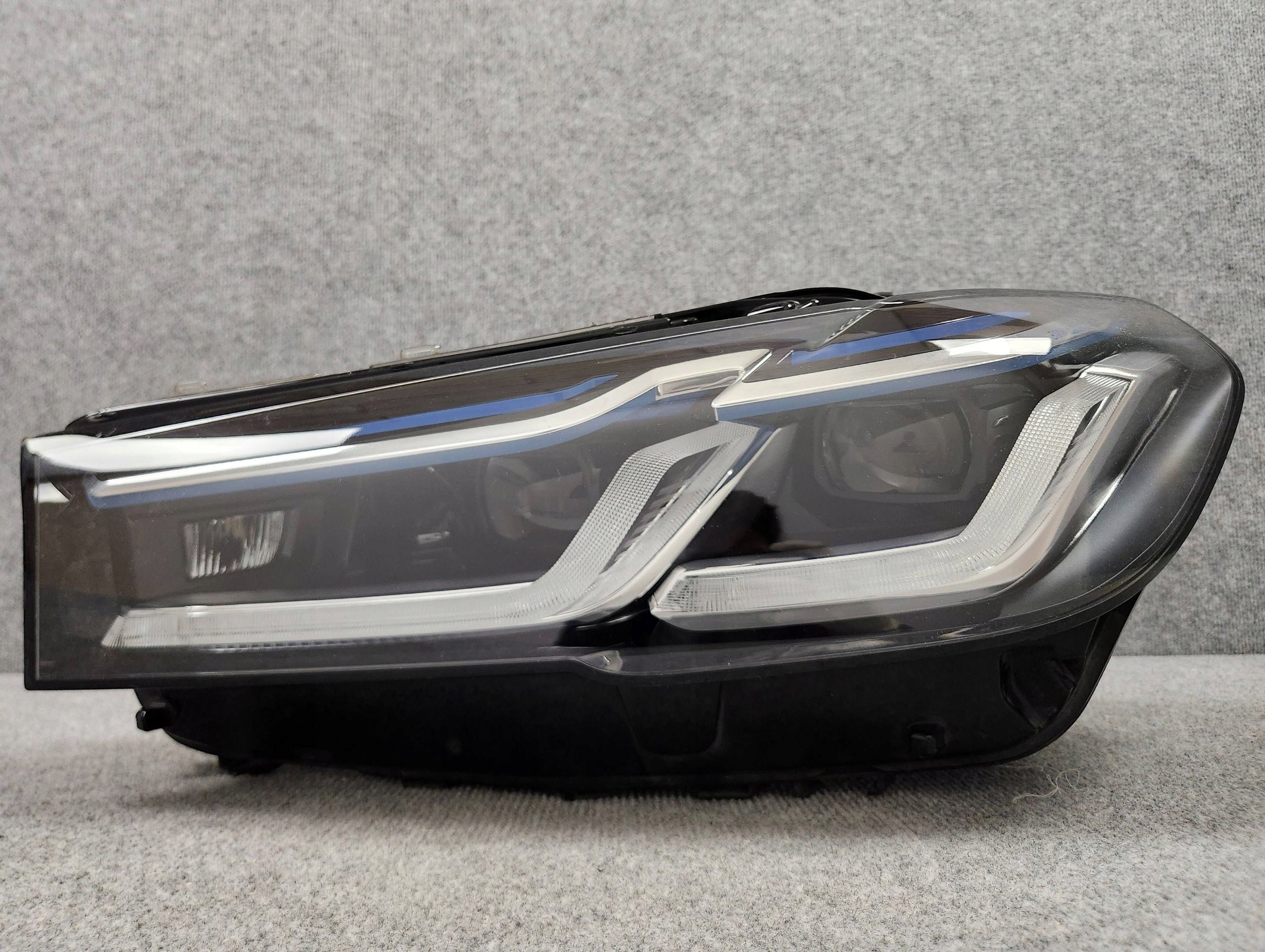 světlomet přední světlomet přední levá BMW 5 G30 G31 facelift Lci Laser Light 20, Skladom v EÚ — foto 1