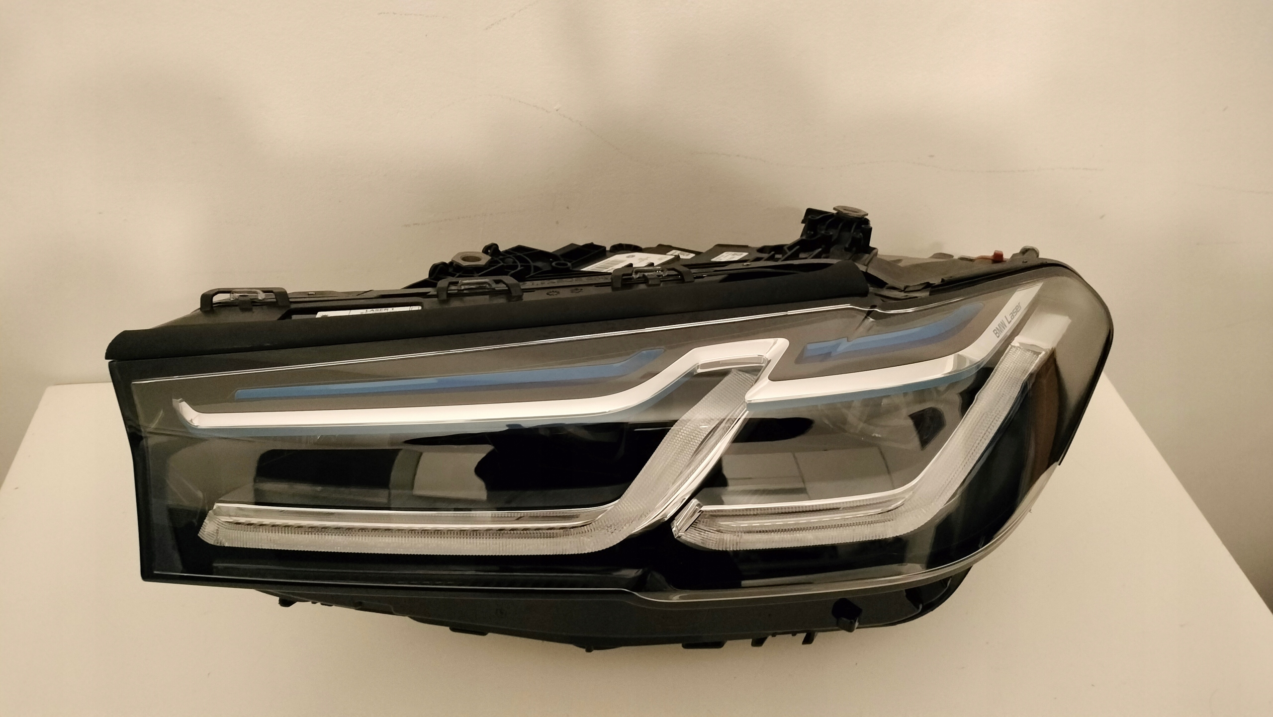 světlomet levý Laser BMW 5 G30 G31 M5 F90 facelift 5a388d5-03, Skladom v EÚ — foto 1