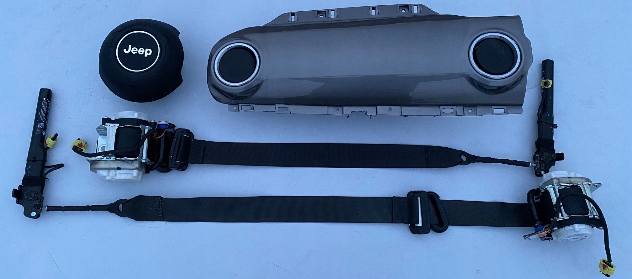Jeep Wrangler Jl Deska Konsola Kokpit silentbloky airbag Pasy Dopinacze Usa, EU — foto 1 | AMECAR Jeep Wrangler Jl Deska Konsola Kokpit silentbloky airbag Pasy Dopinacze Usa, EU — foto 1
