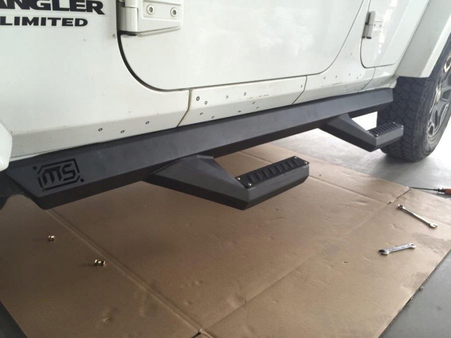 Progi stalowe Jeep Wrangler JK 4 dveře, Skladom v EÚ — foto 1