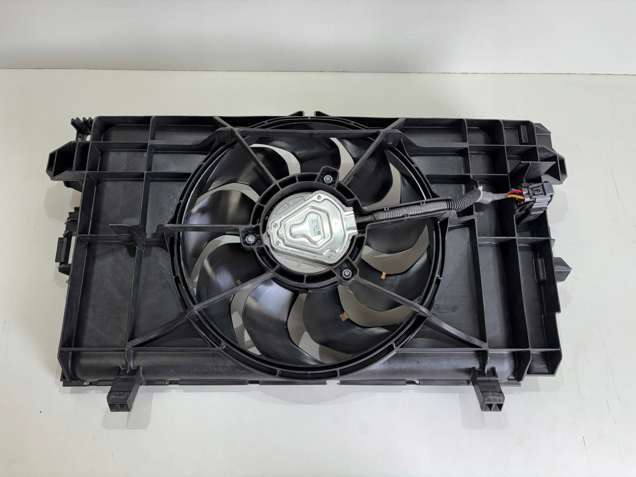 ventilátor chladiče Tesla originál evropská na Model 3, S, X, Y, Skladom v EÚ — foto 1