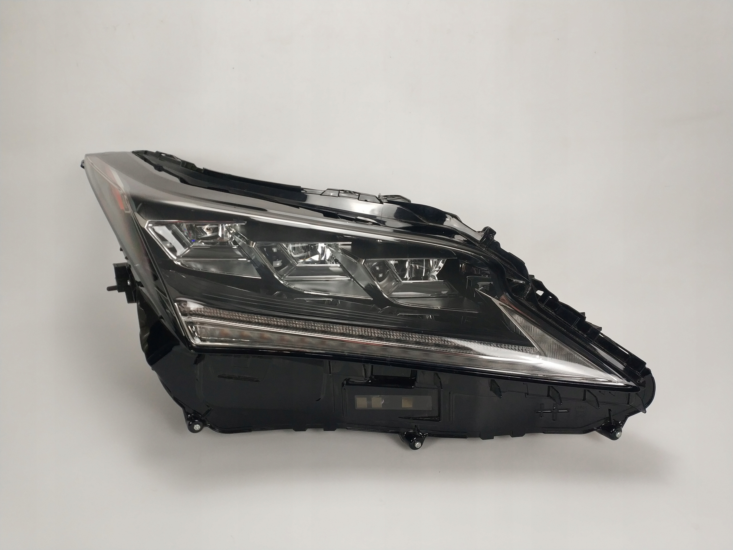 LEXUS RX IV 4 světlomet FULL LED přední pravý, Skladom v EÚ — foto 1
