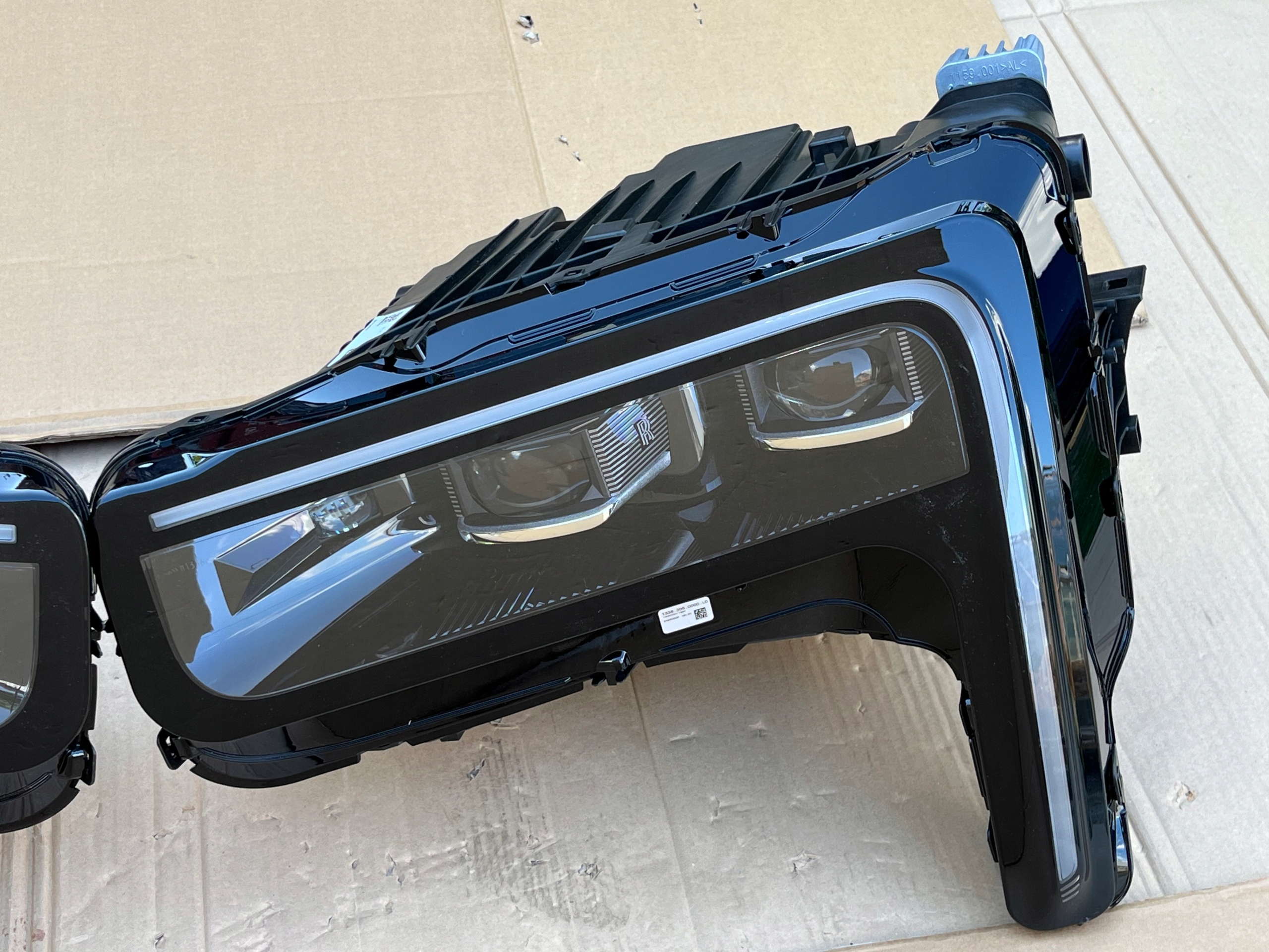 ROLLS ROYCE CULLINAN nová světlomet nový facelift 2025 přední, Skladom v EÚ — foto 1