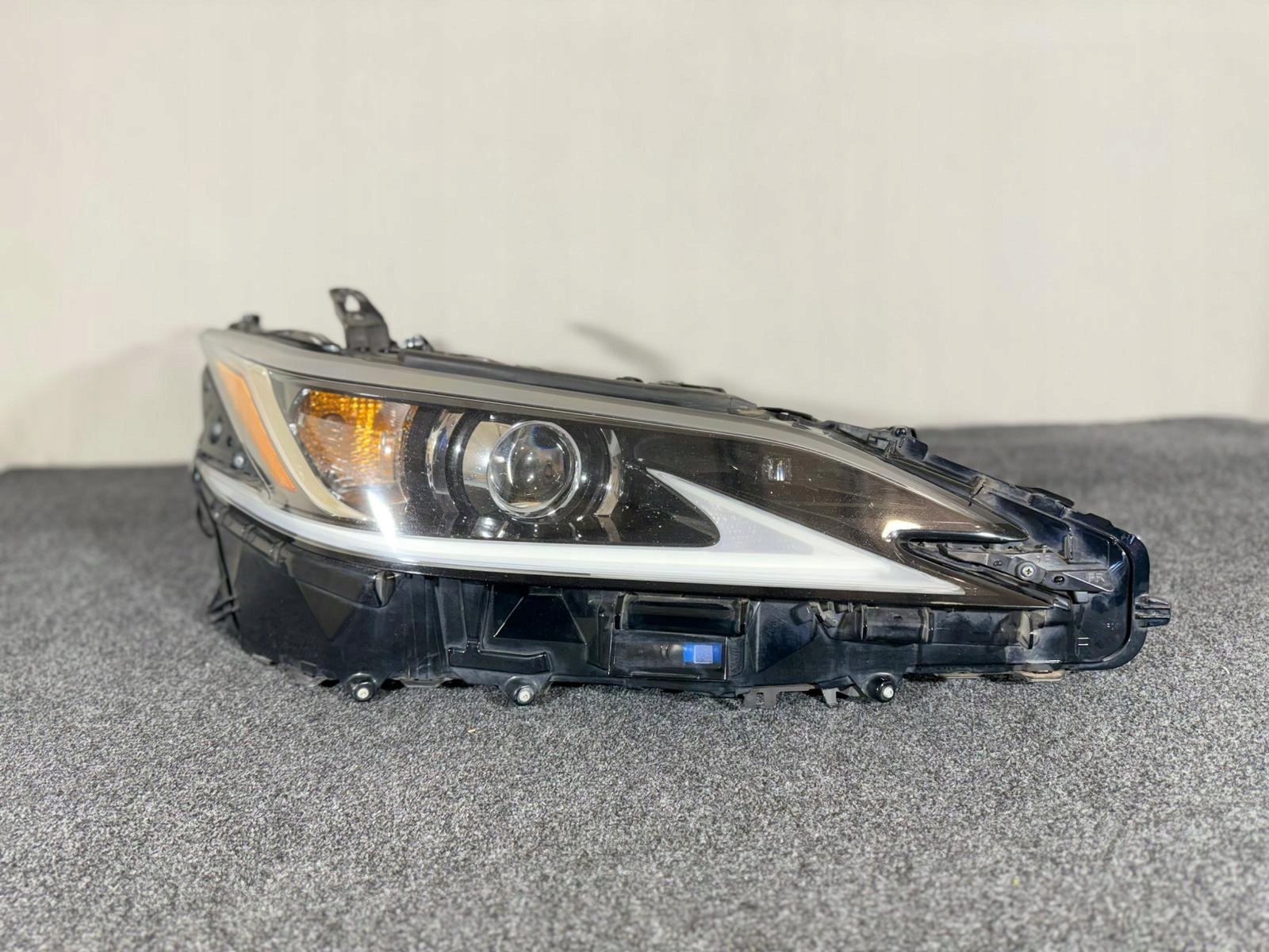 Lexus Es Vii 7 Es 300 Es 350h světlomet FULL LED pravá Kpl Eu ideální L84, Skladom v EÚ — foto 1