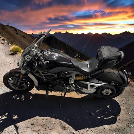 2016 Ducati, dovoz USA — foto 1