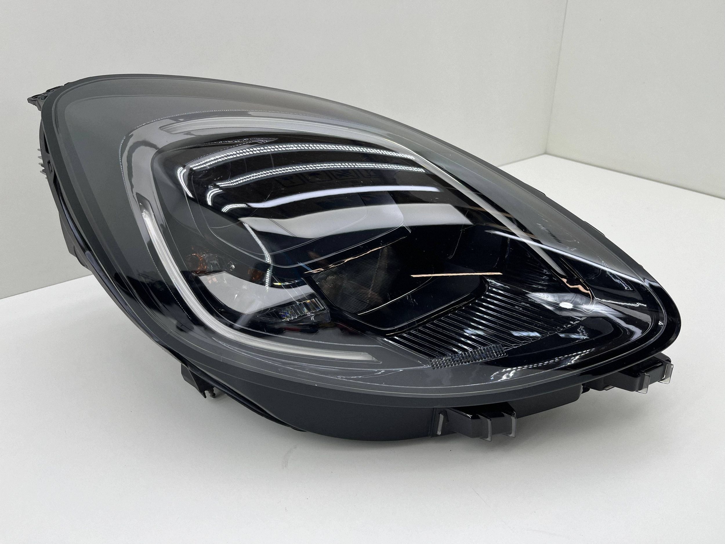 Ford Puma Mk2 pravá světlomet přední kompletní L1tb-13e014-gh, Skladom v EÚ — foto 1