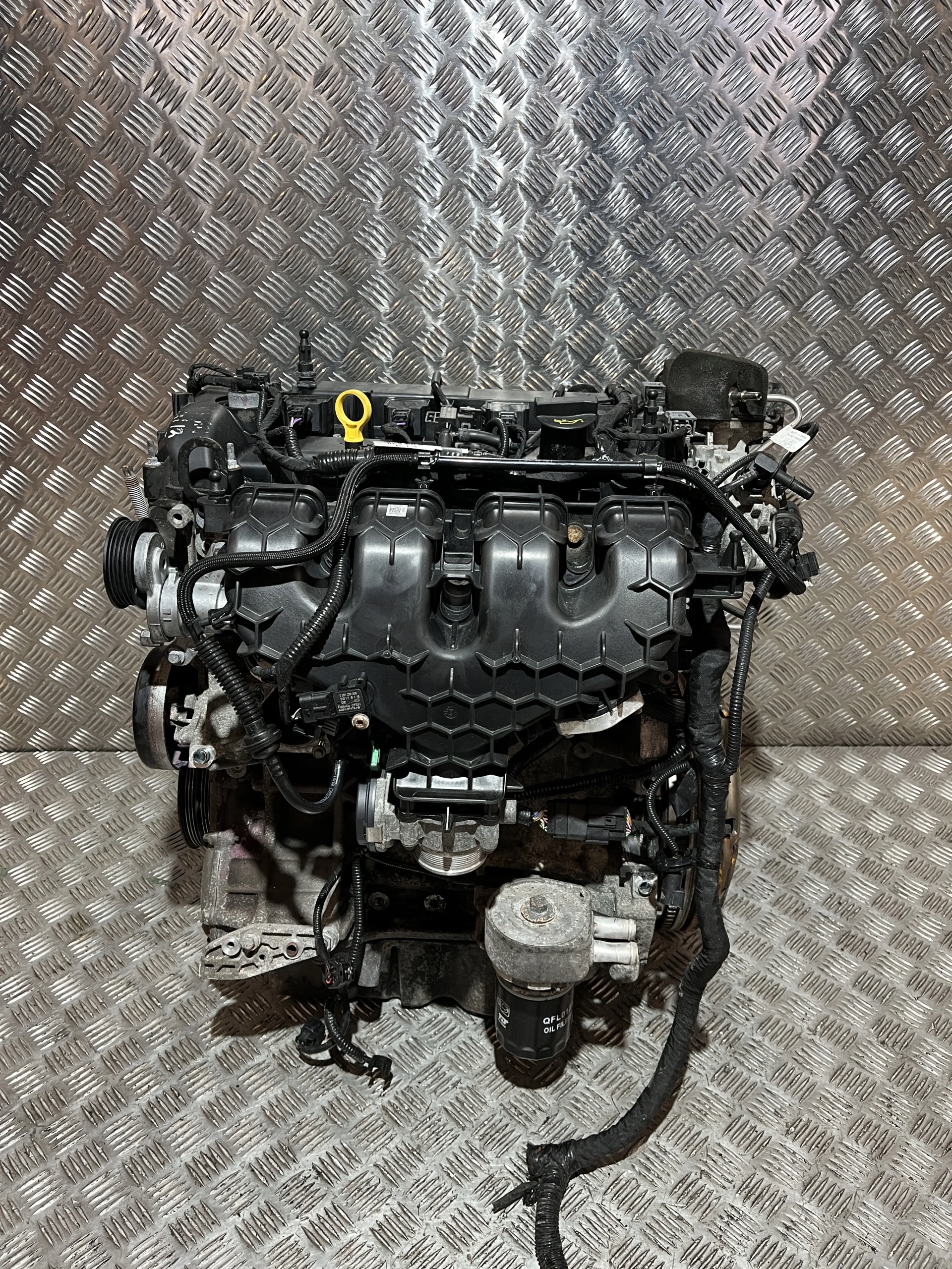 kompletní motor Ford Focus Mk3 10- 2.0 Ecoboost 240 Km R9da, Skladom v EÚ — foto 1