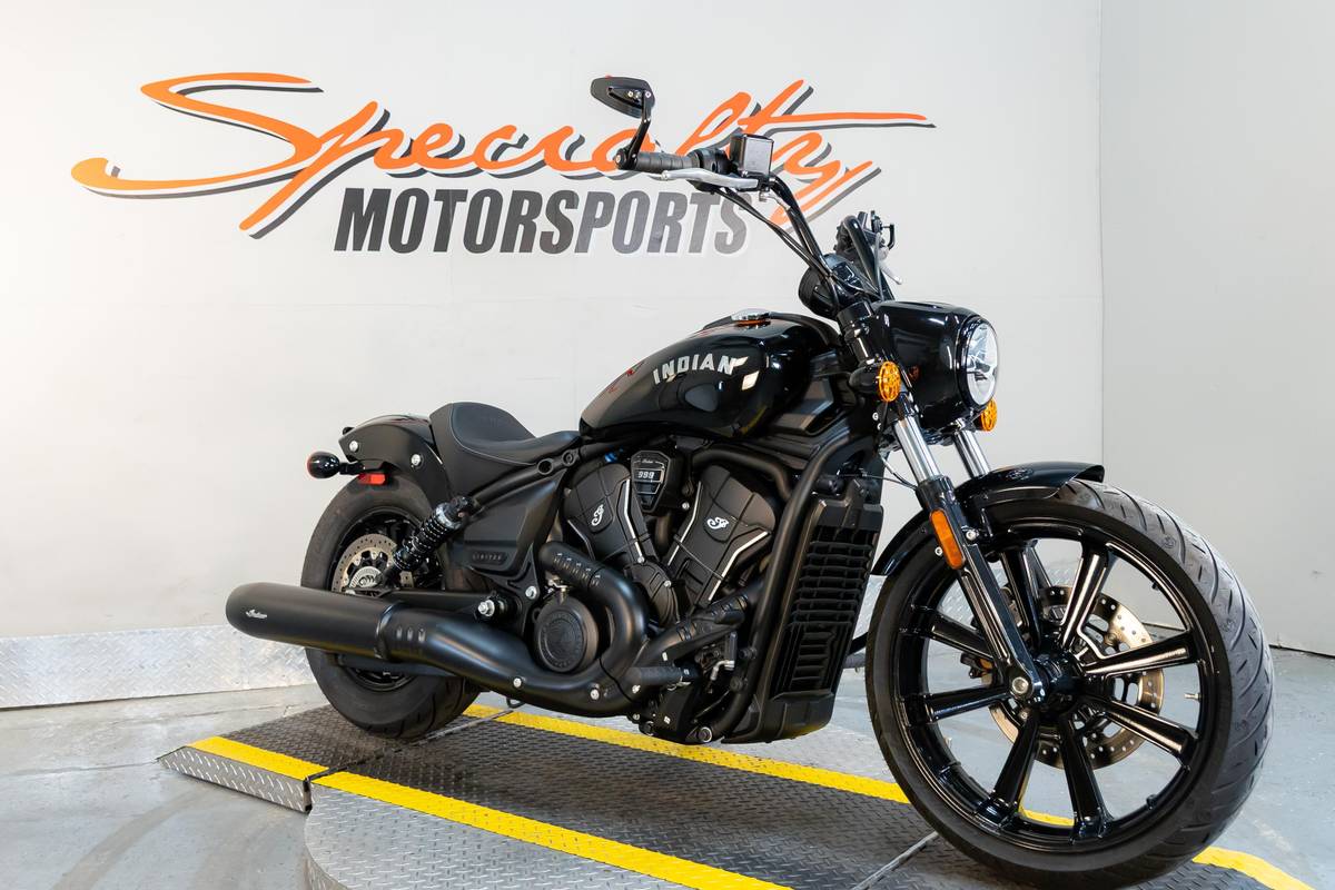 2025 Indian, dovoz USA — foto 6 z 12