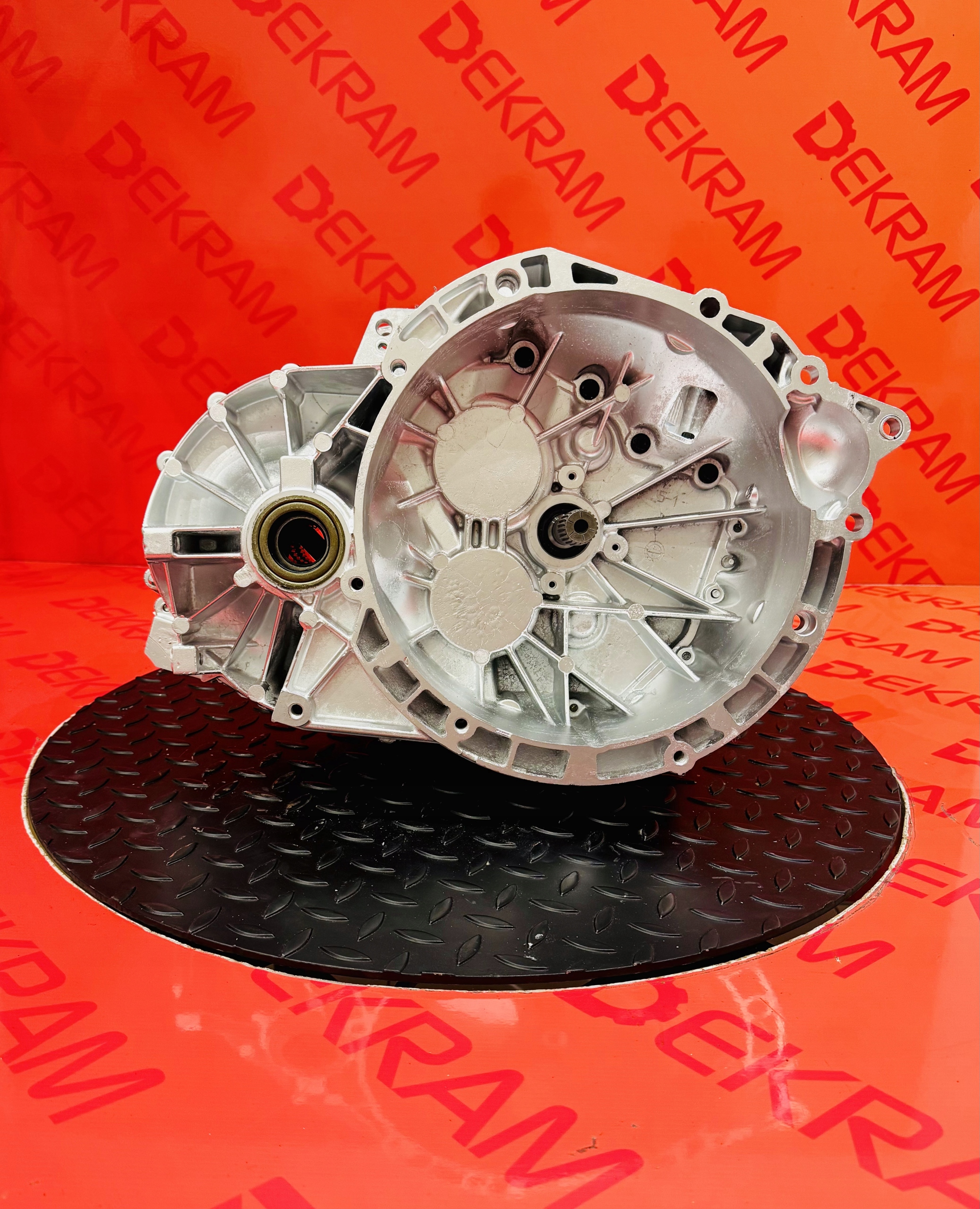 převodovka Manualna Ford Galaxy Mk 4 Iv S Max Mk 2 Ii 7g9r7002ud, Skladom v EÚ — foto 1