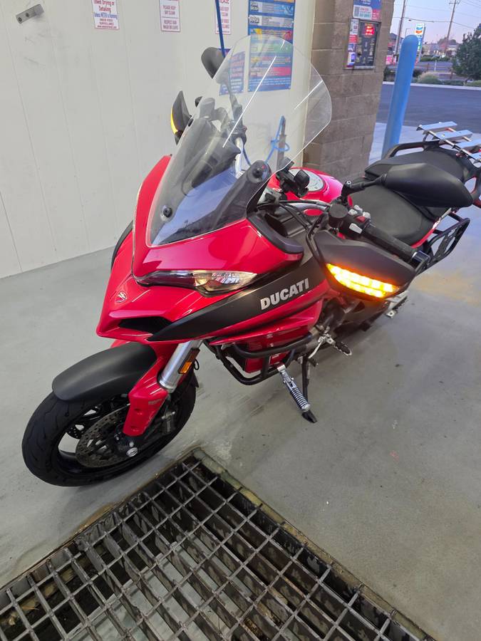 2016 Ducati, dovoz USA — foto 1