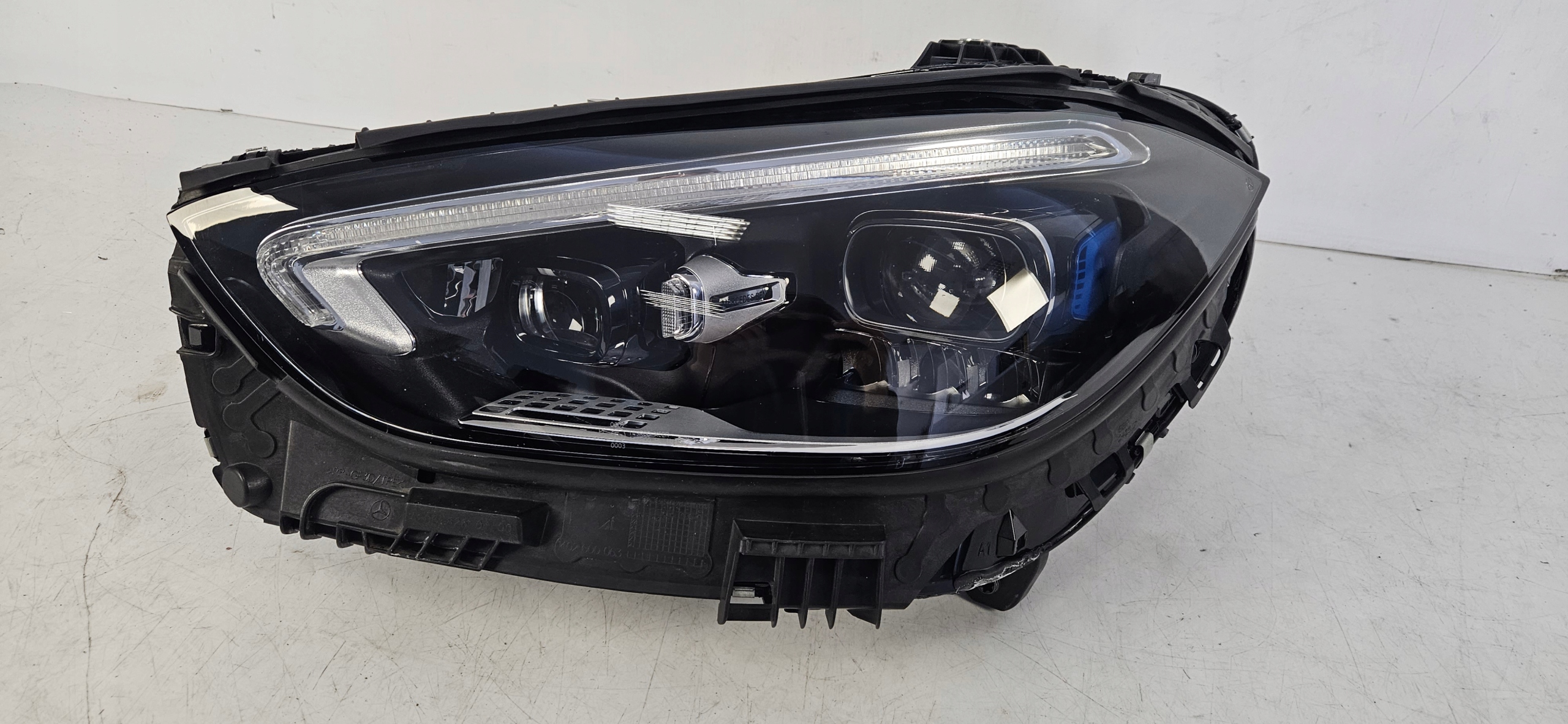 světlomet levá kompletní Mercedes C-třída 206 Digital Light, Skladom v EÚ — foto 1