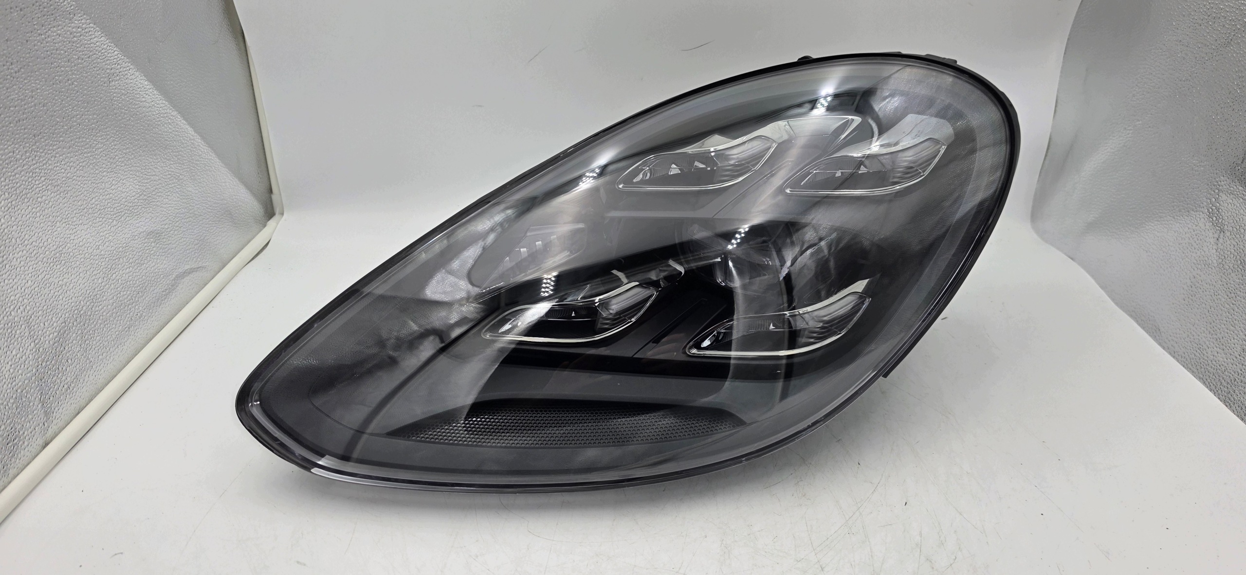 Porsche Panamera 971 světlomet FULL LED Matrix levý světlomet 973, Skladom v EÚ — foto 1